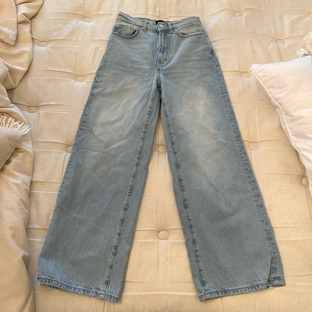 BDG High & Wide Jeans